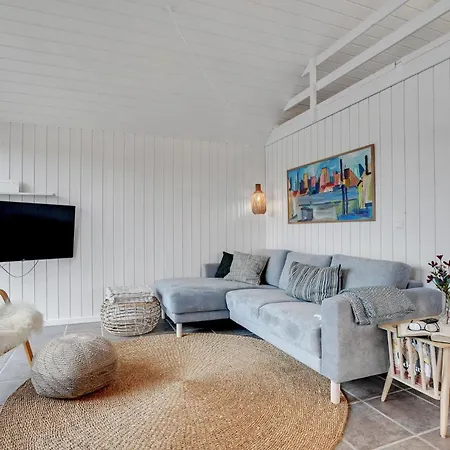 Stunning In With Kitchen *