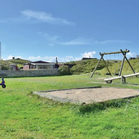 Ferienhaus Stunning In With Kitchen *